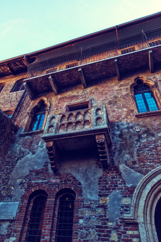julieta balcone verona picture
